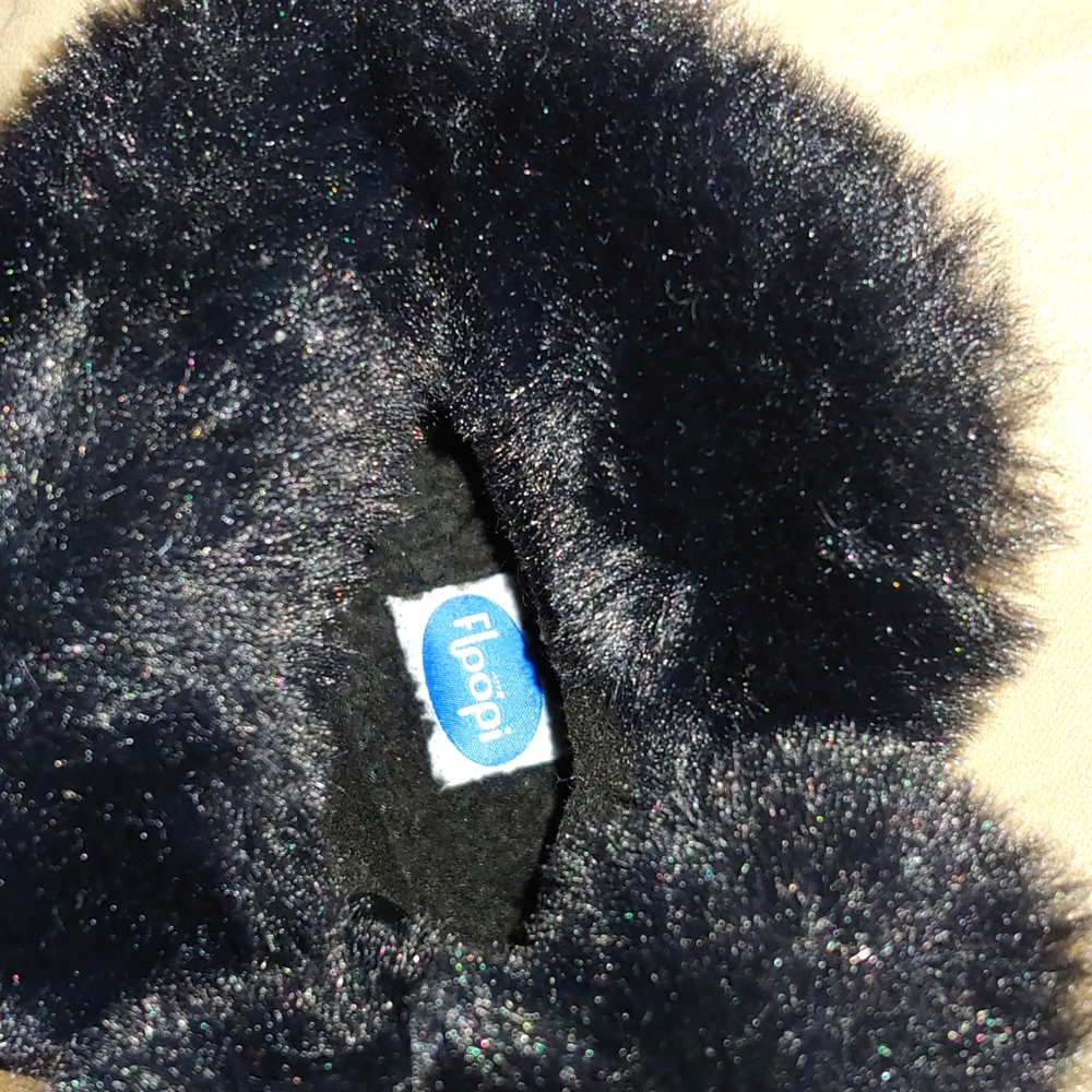 NWOT * FLOOPI * SIZE 6 * BLACK FAUX FUR/FAUX LEATHER BOOTIES * SUPER SOFT 💗 - Picture 6 of 11
